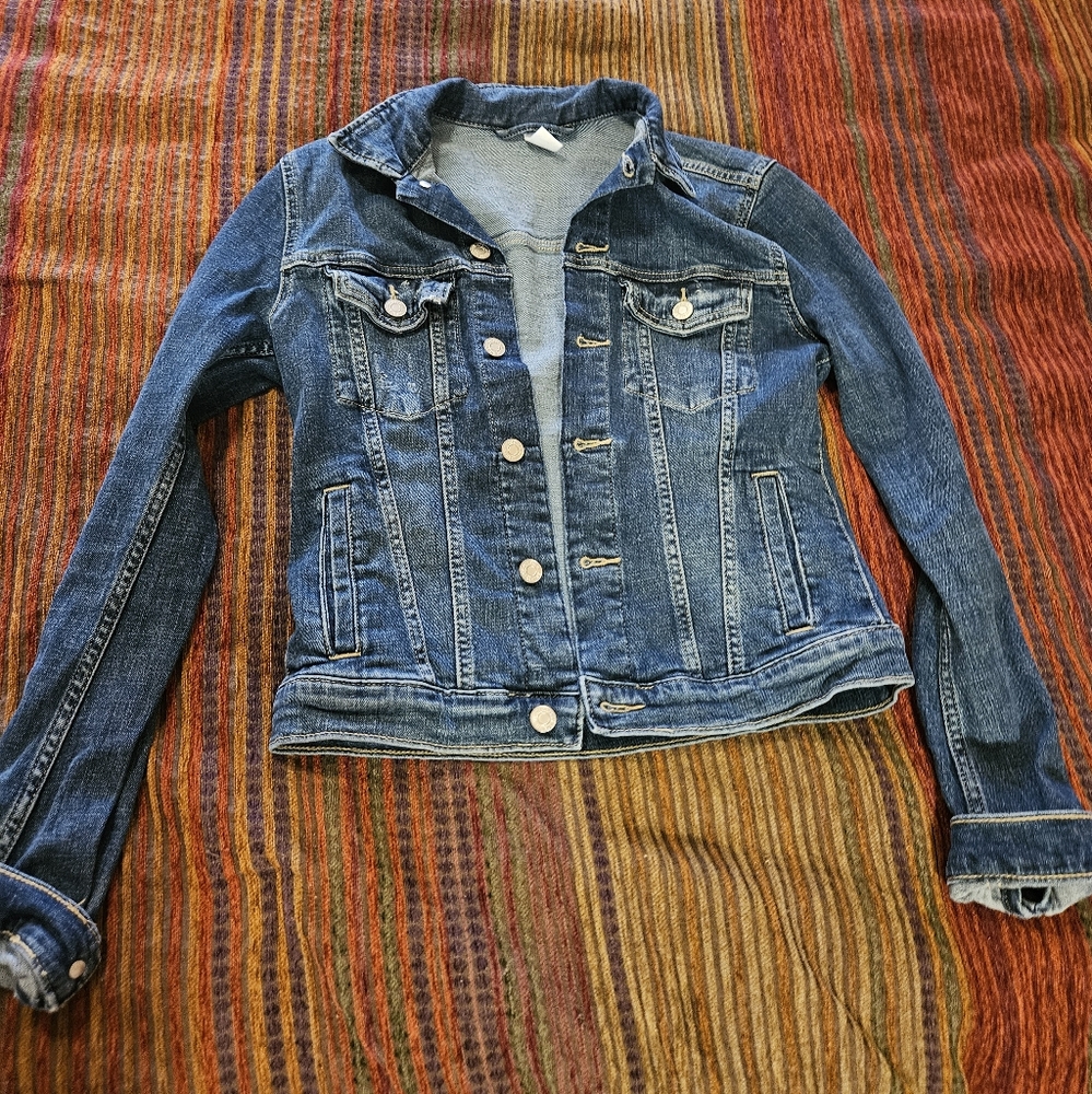 H&M Jean Jacket size 4 EUC